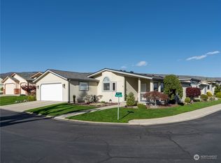 560 Sunday Dr, East Wenatchee, WA