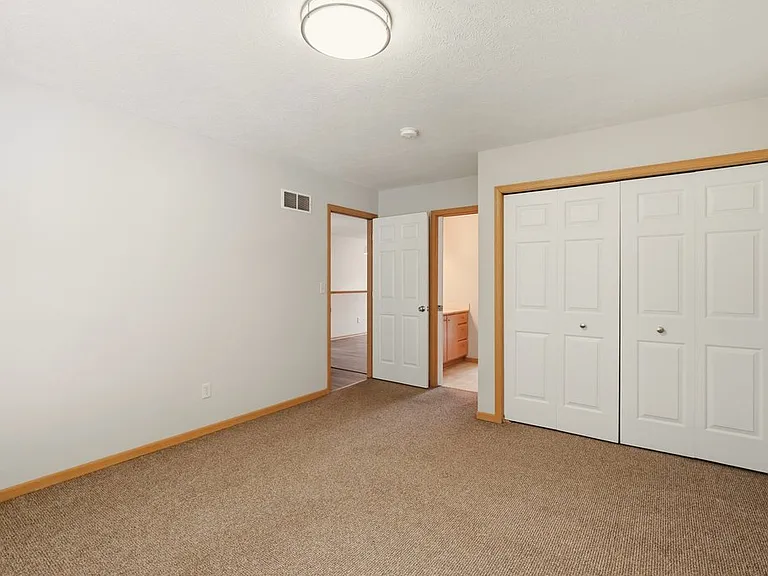 547 Moore Rd #5 — Photo 24