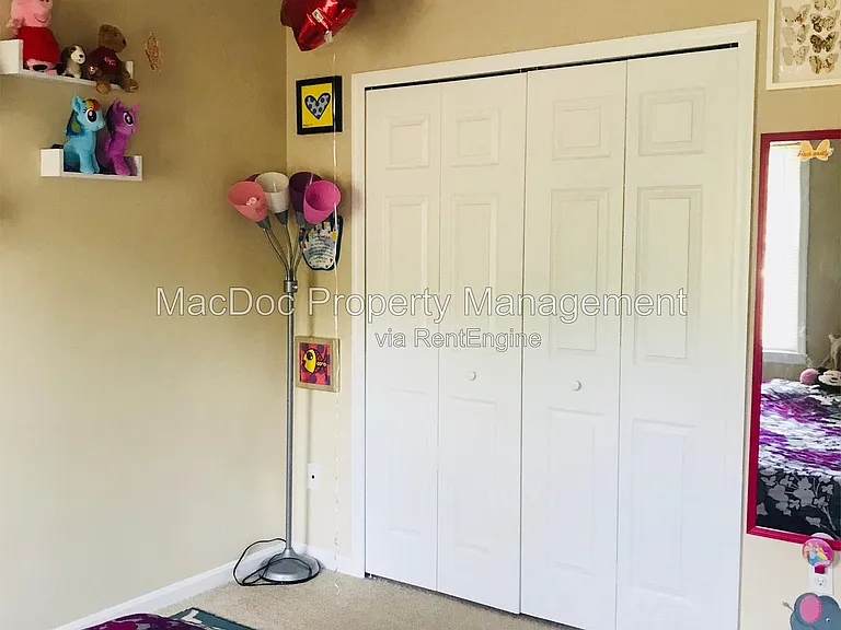 6804 Saxony Cir — Photo 17