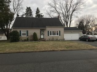 26 Chestnut Ave, Pompton Lakes, NJ 07442