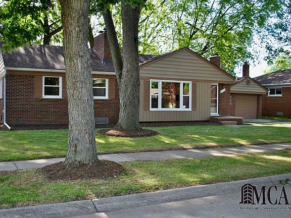 3rd image of 8619 Carter Ave