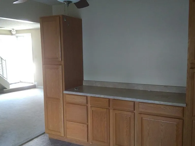 2075 Miracle Dr — Photo 4