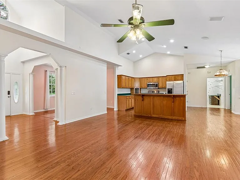 203 Cagle Rd — Photo 16