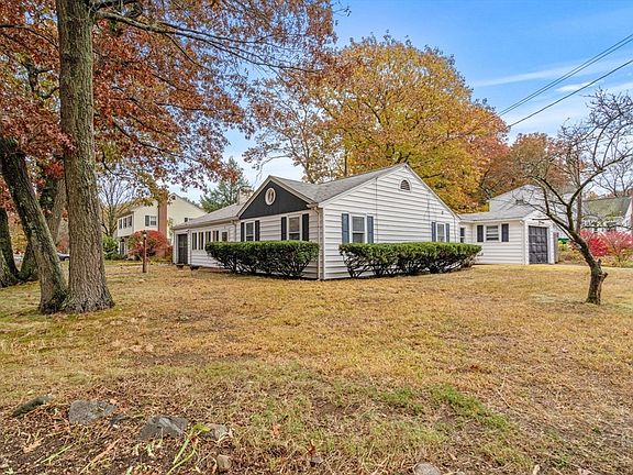 2nd image of 98 Cobleigh St