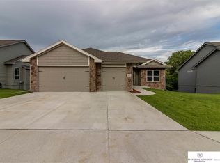 2801 N 189th St, Elkhorn, NE 68022