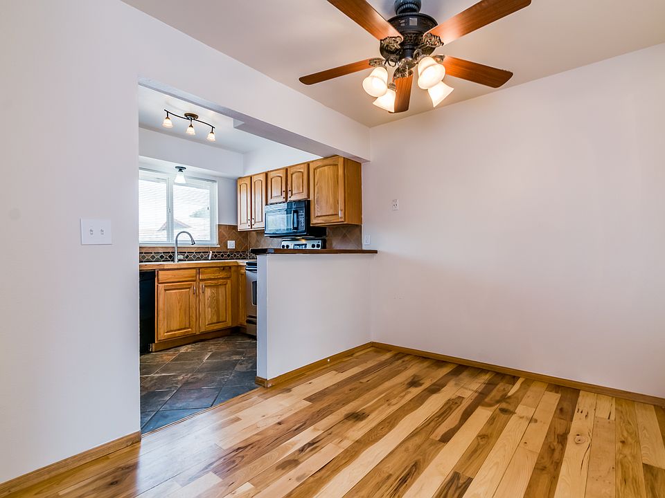 1st image of 1124 Holland Park Blvd APT 4