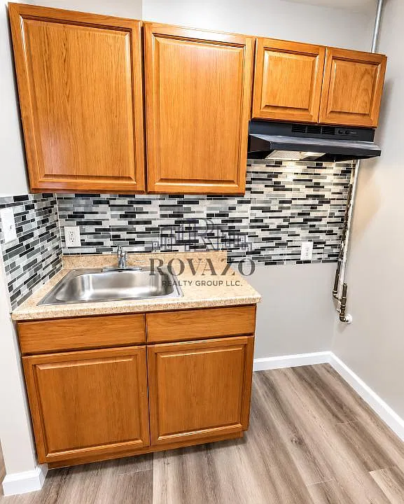 406 N 5th St #1BB