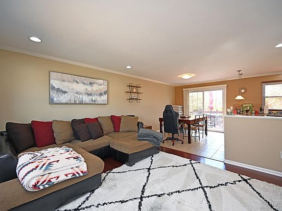 4th image of 11933 Belgreen Ln