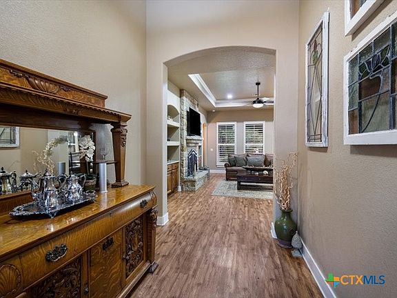 5th image of 2726 Royalwood Dr