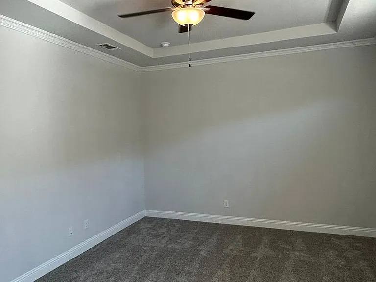 9008 Guadalupe St — Photo 8