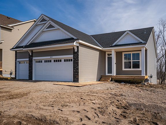 Photos of a similar Cedar home