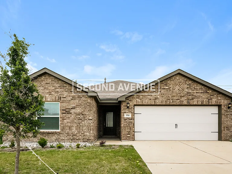 358 Condie Russell Ave — Photo 1