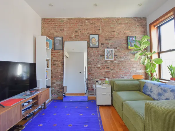 72 Thompson Street image 1 of 11