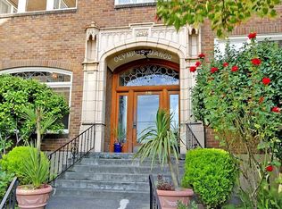 220 W Olympic Pl APT 204, Seattle, WA 98119