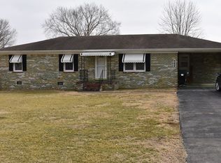 811 Sanderson Dr, Hopkinsville, KY 42240