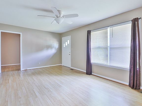 2nd image of 137 Beyer St
