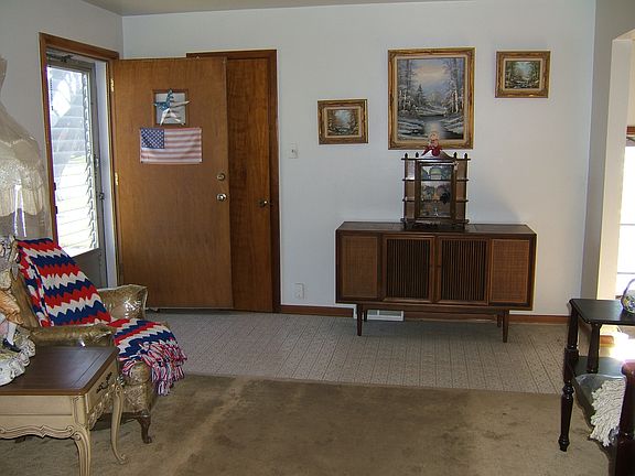 Frontroom
