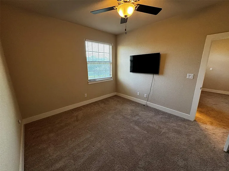 315 Madison Oaks Ave — Photo 18