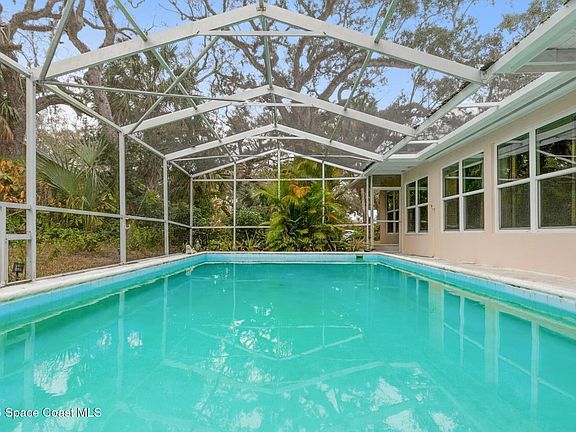 5th image of 3835 Mockingbird Dr