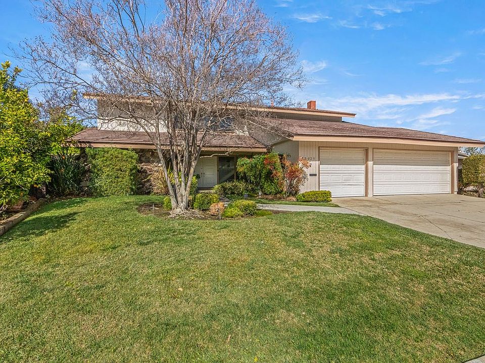 1st image of 32023 Wallington Ct