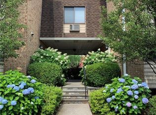 180 Glenbrook Rd APT 62, Stamford, CT 06902