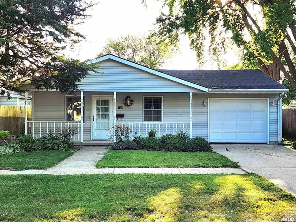 109 N Spring St, Geneseo, IL 61254