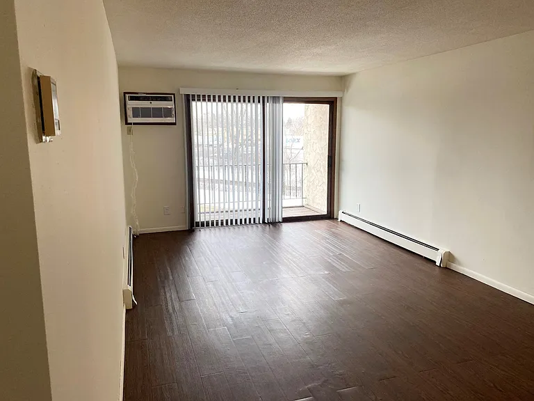 Apache Manor Apartments — Photo 43