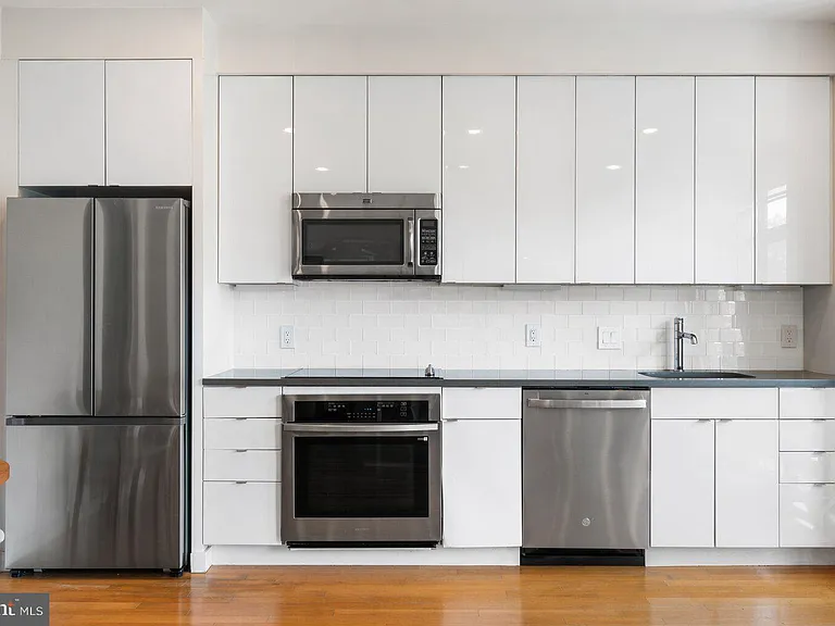 435 R St NW #205 — Photo 2