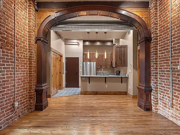 2nd image of 1128 N Grant St #D7507815c