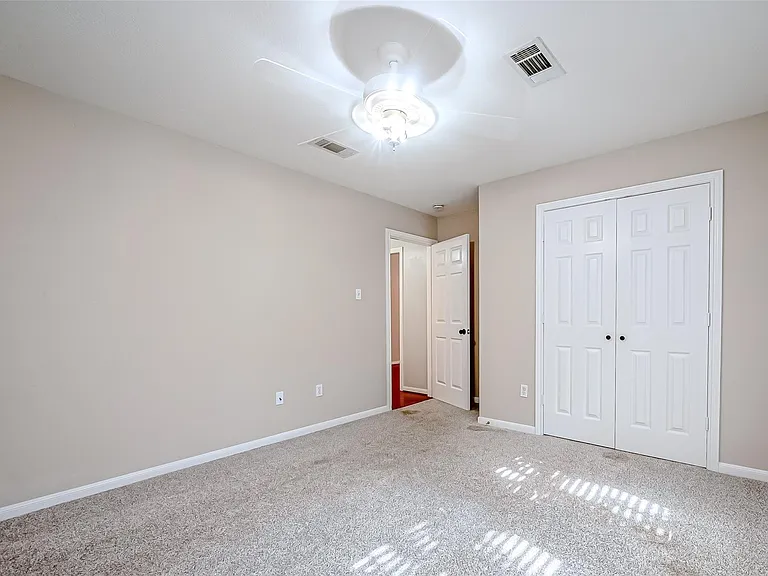 7135 Woodland Oaks — Photo 24