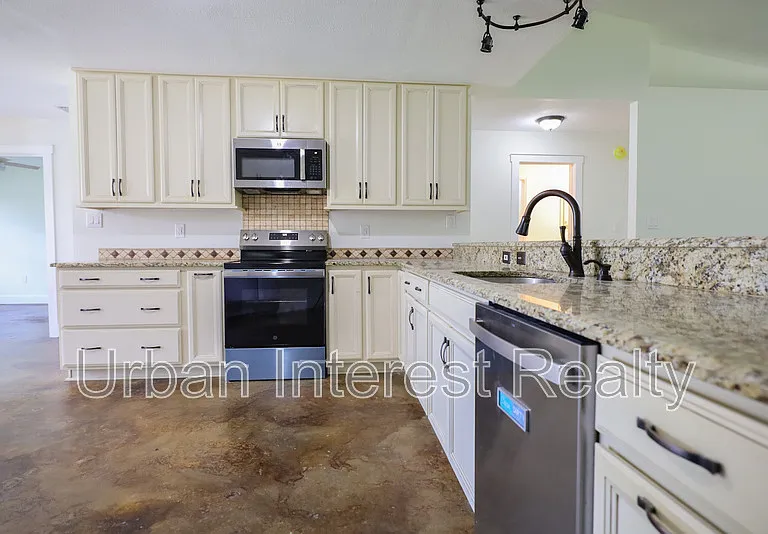 4658 Sunsail Cir — Photo 4