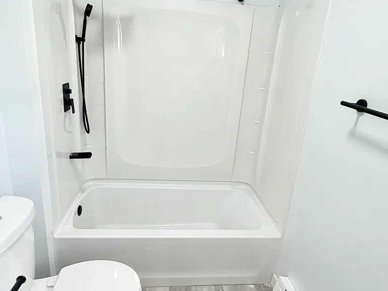 Full bathroom