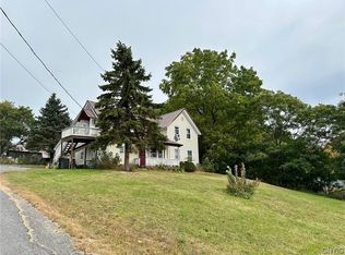 230 Lakeview Dr, Dexter, NY 13634