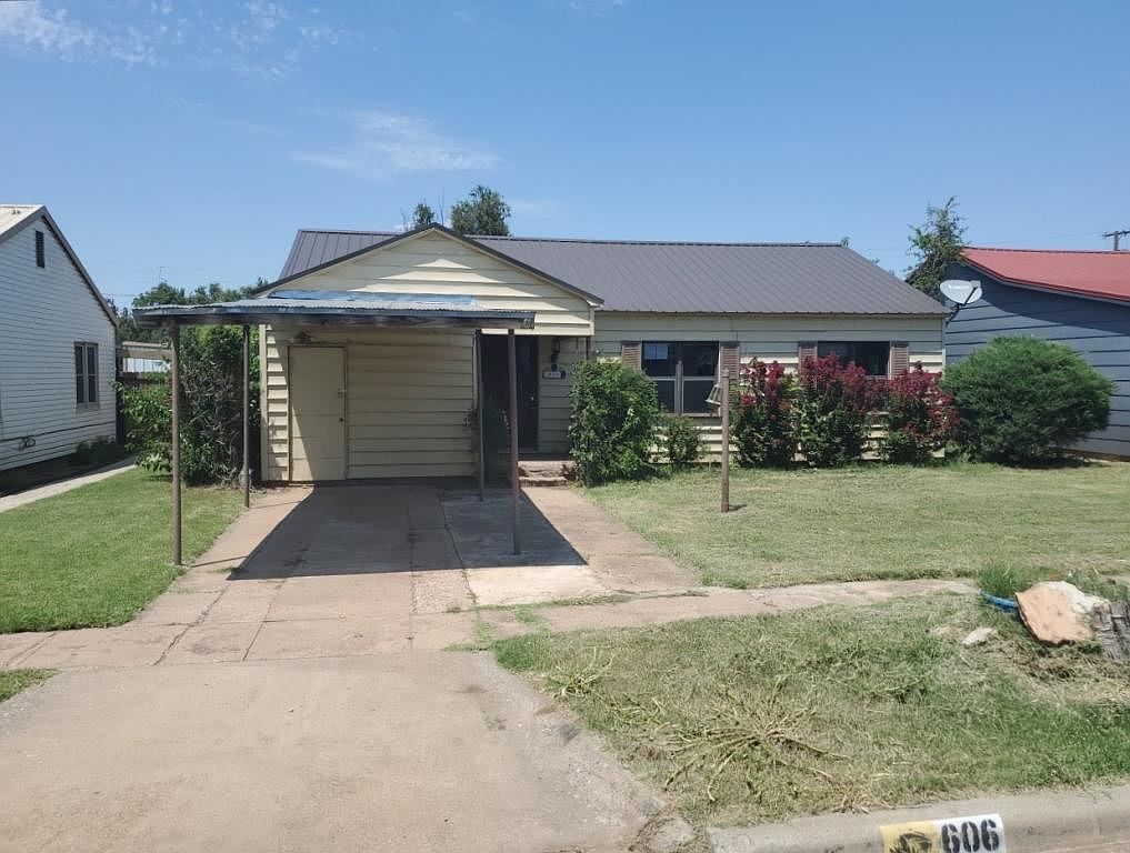 606 E Davis St, Tipton, OK 73570 Zillow