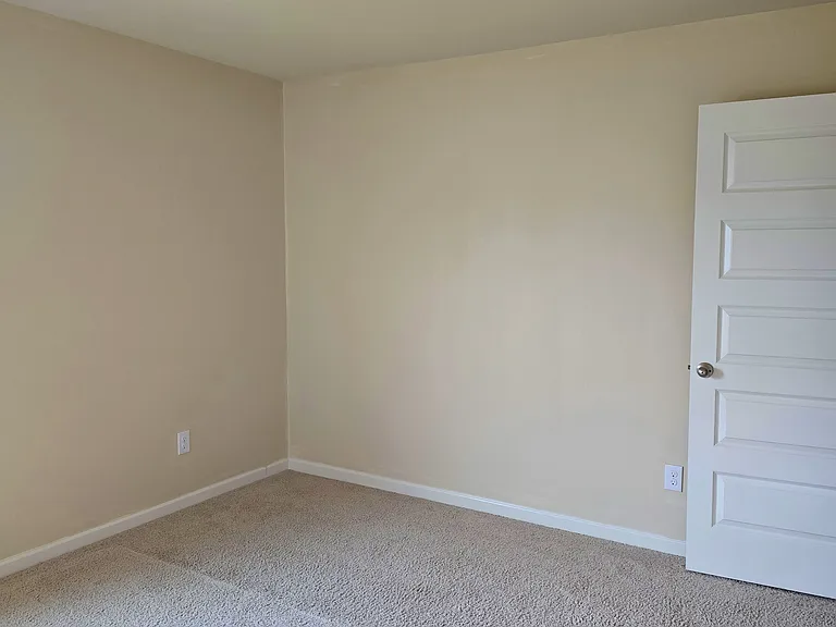 245 Silver Willow Walk — Photo 10