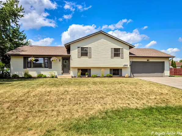 9614 Marci Ln, Hebron, IL 60034