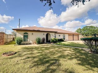 504 Berkshire Ln, Victoria, TX 77904