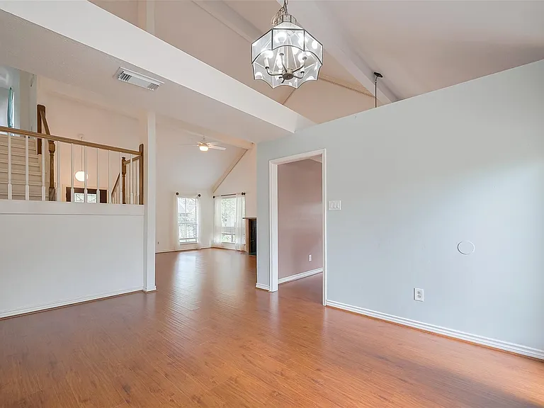 1103 Cheyenne Meadows Dr — Photo 10