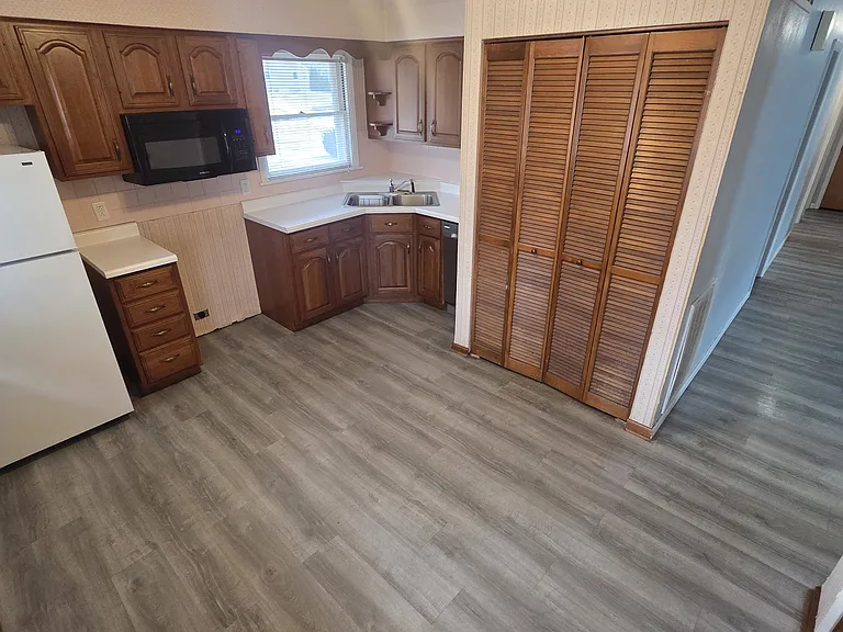1512 Robeson Ave — Photo 10