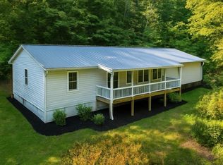 993 Lick Branch Rd, Carrie, KY 41725