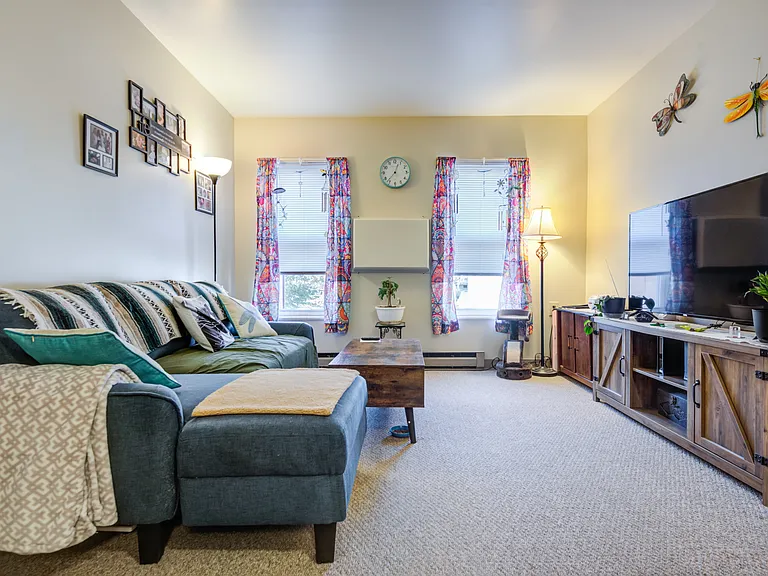 Lyons Manor Senior Apartments — Photo 9