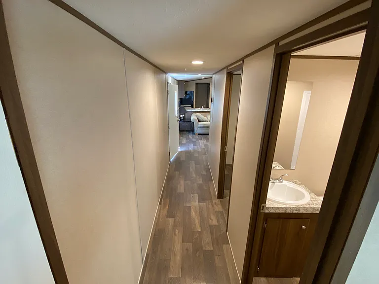 1107 Stokes Ave — Photo 4