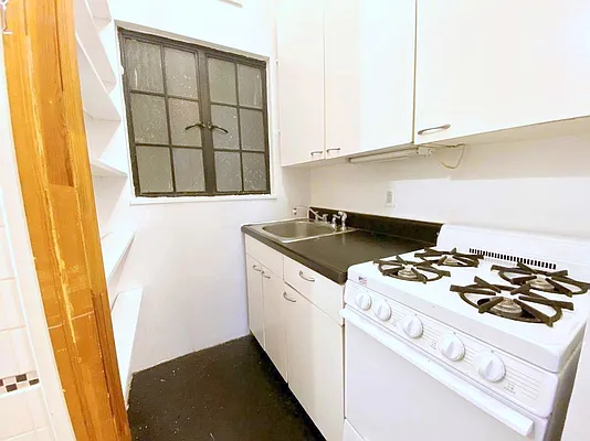 Rented by Manhattan Spaces | media 10