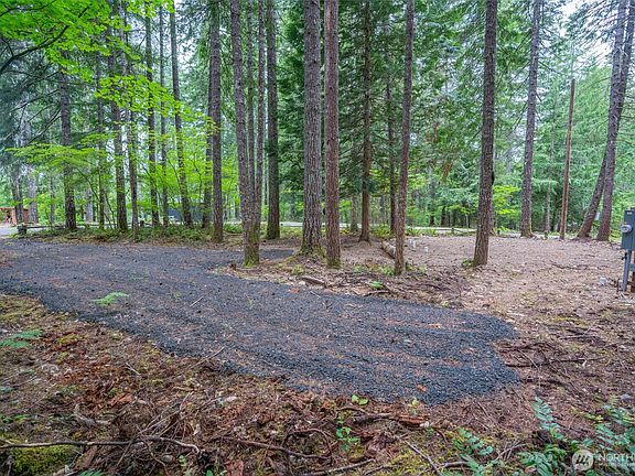 3rd image of 21 N Quinault Place