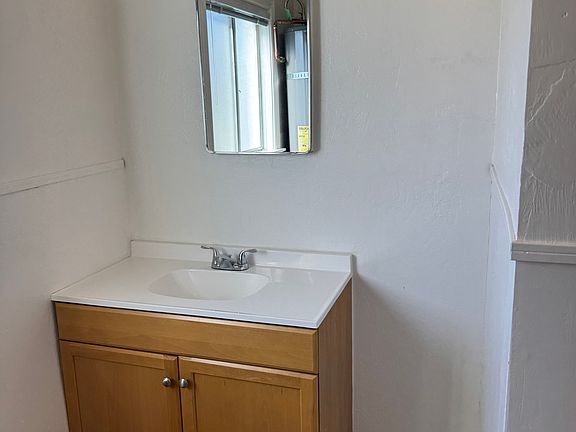 4th image of 505 4th St #4