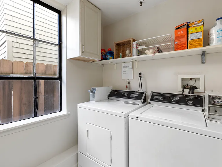 630 Lake St #201 — Photo 8