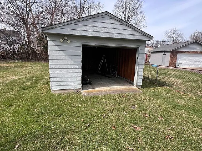 3914 Brookside Blvd — Photo 3