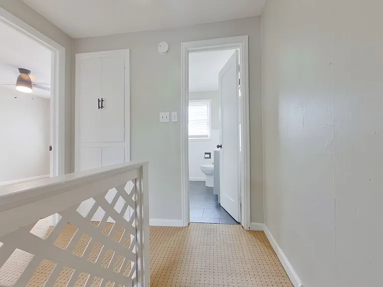 449 Harding St — Photo 10