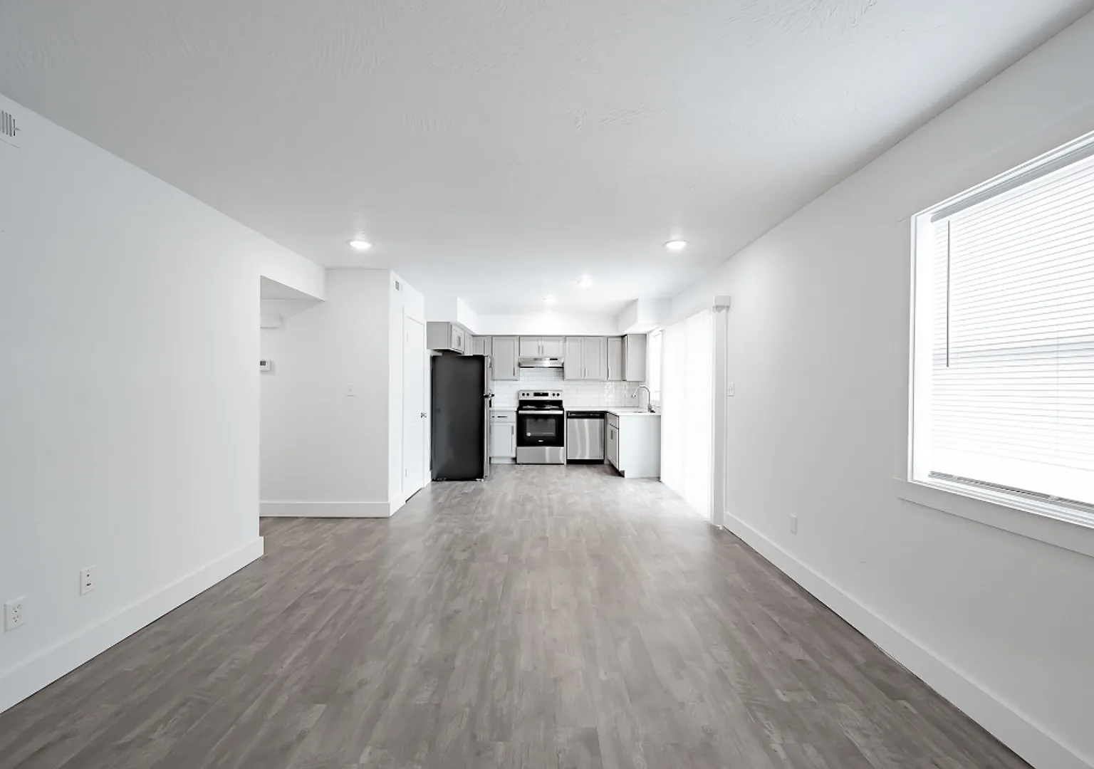 Montclair Point Condominiums — Photo 2