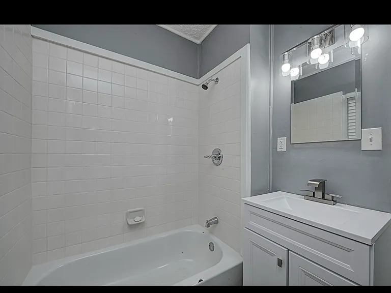 814 Parkway Ave #1 — Photo 7
